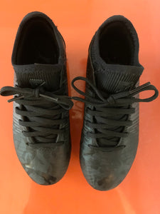 Fotbollsskor, Puma, stl 31