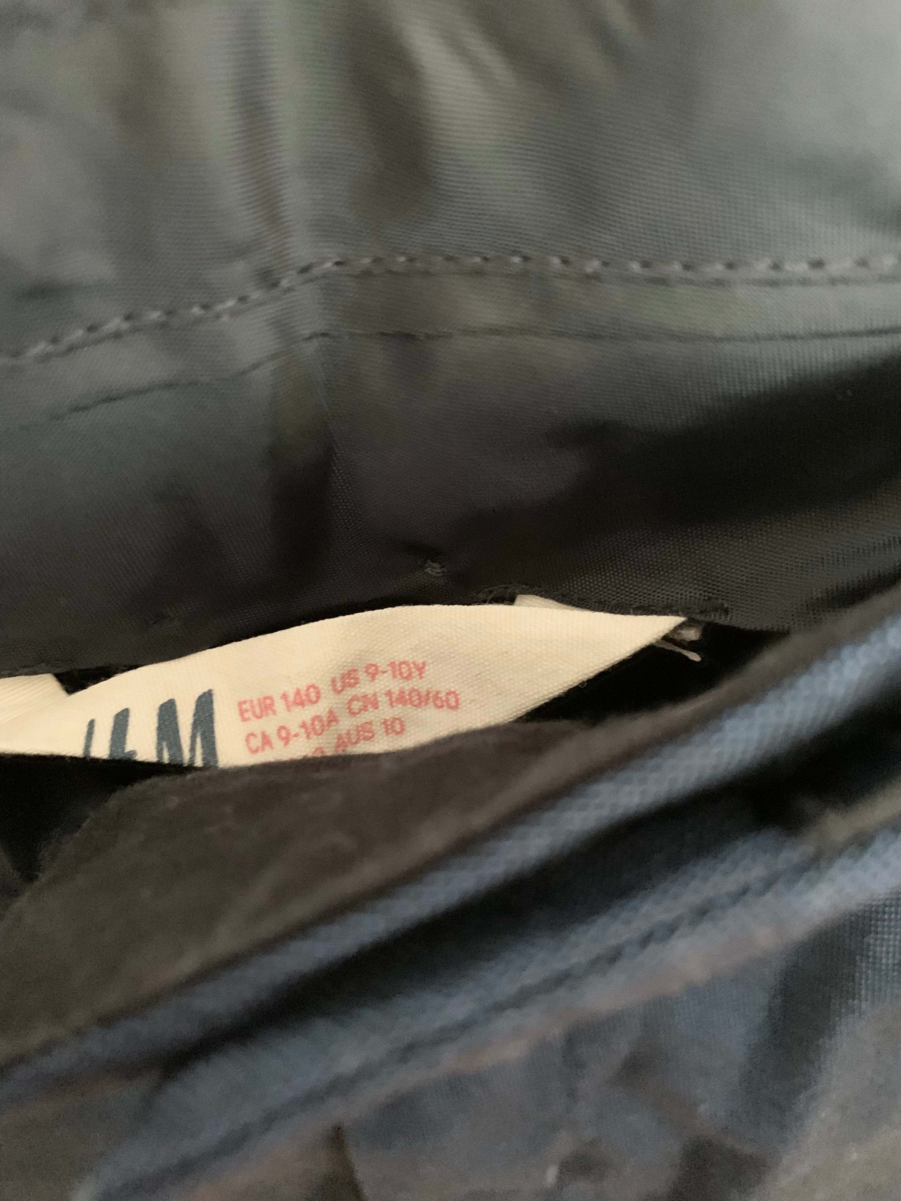 Kostymbyxa, H&M, stl 140
