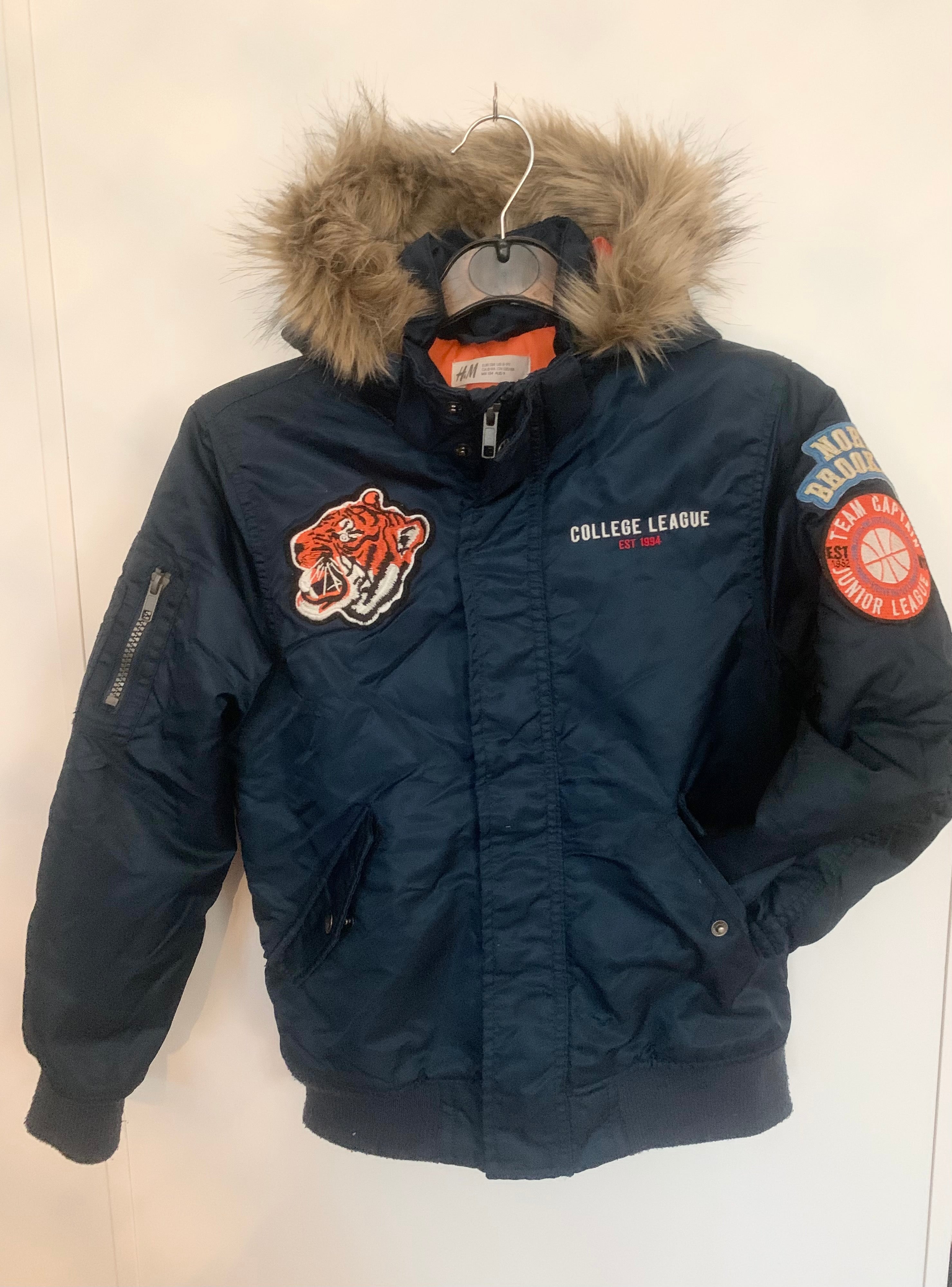 Bomberjacka med luva, stl 134